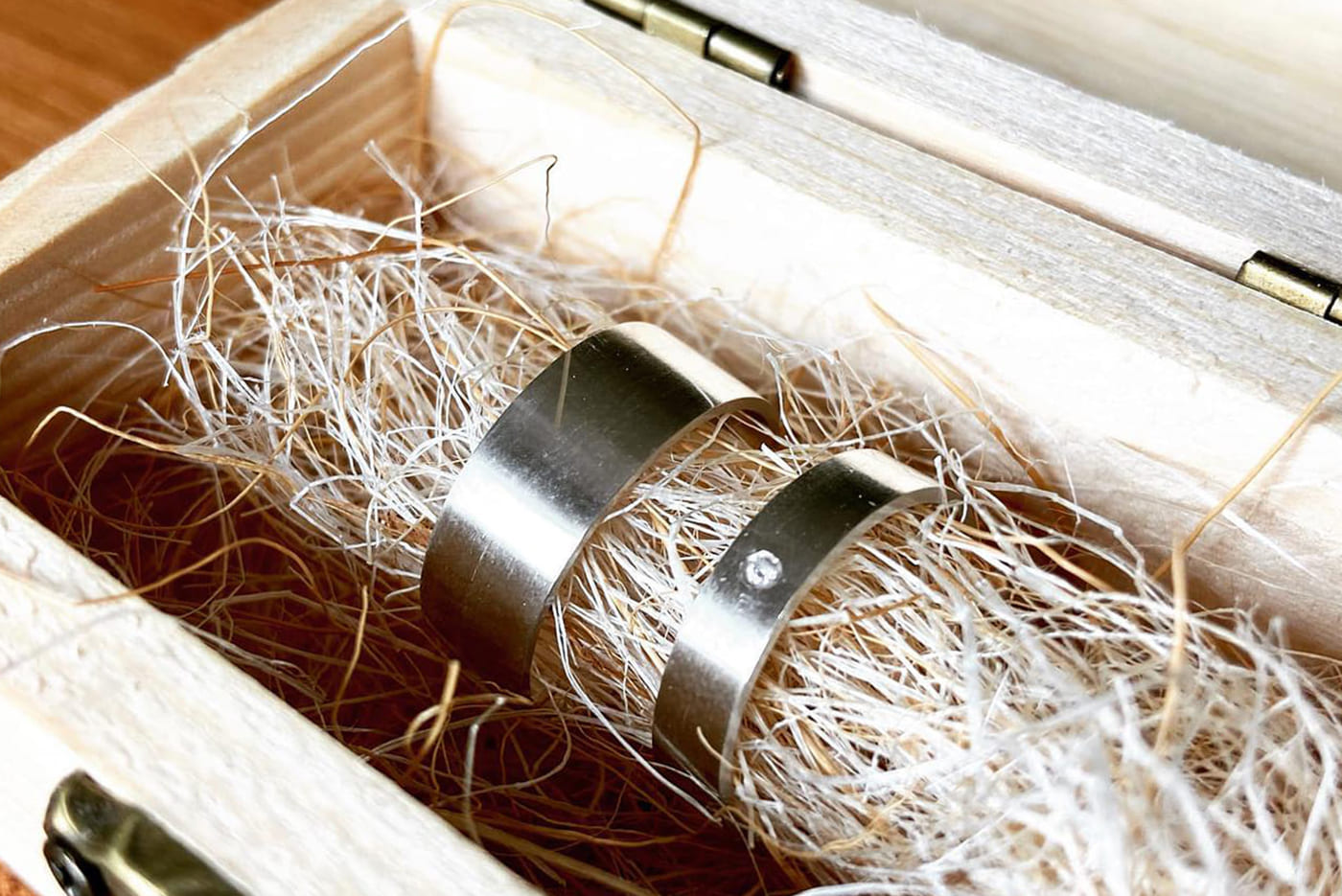 Anillos de Compromiso originales hechos a mano: para tu historia de amor única